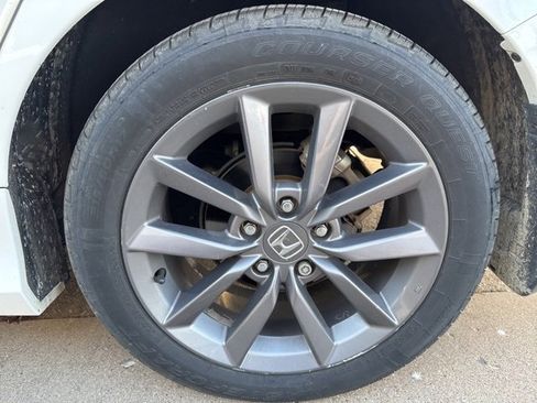 Used 2020 Honda Civic EX image 18