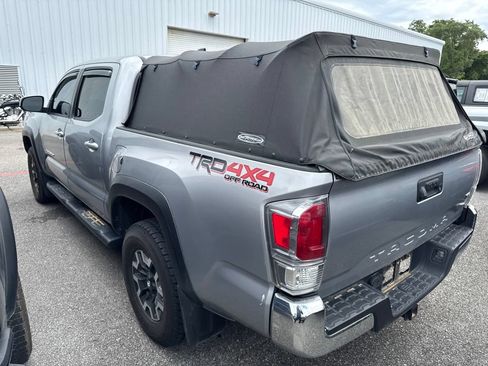 Used 2021 Toyota Tacoma TRD Off-Road AWD/4WD image 5