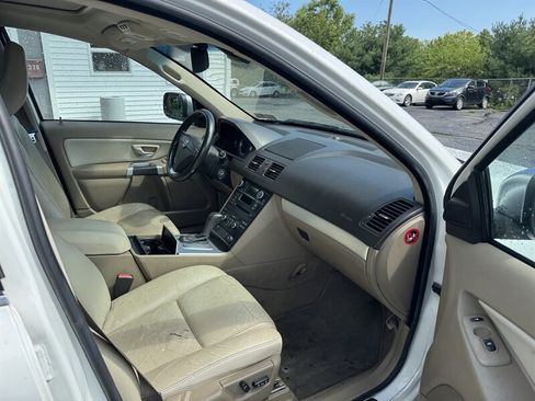 Used 2013 Volvo XC90 3.2 AWD/4WD image 14