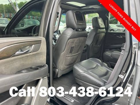 Used 2016 Cadillac Escalade Platinum AWD/4WD image 10