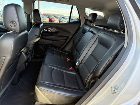 Used 2020 GMC Terrain SLT w/ Preferred Package image 32