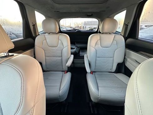 Used 2020 Kia Telluride SX w/ SX Prestige Package image 11