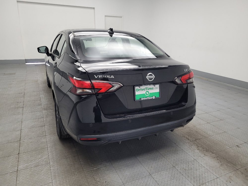 Used 2021 Nissan Versa SV FWD image 6