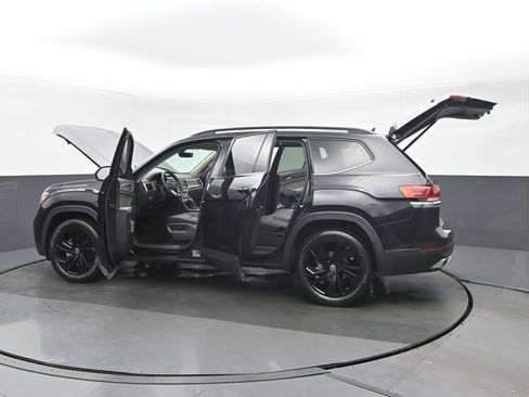 Used 2023 Volkswagen Atlas SE w/ Panoramic Sunroof Package FWD image 42