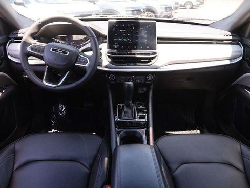 Used 2025 Jeep Compass Limited AWD/4WD image 20