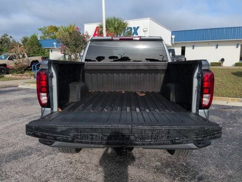 Used 2024 GMC Sierra 1500 Elevation AWD/4WD image 12