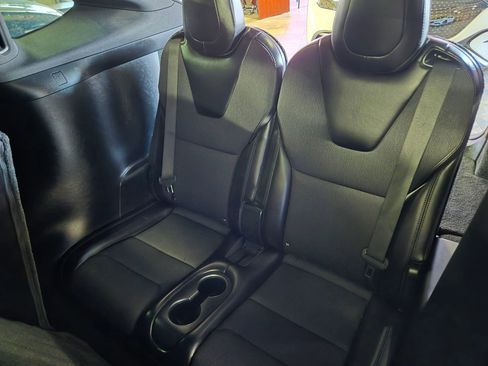 Used 2018 Tesla Model X 100D image 52