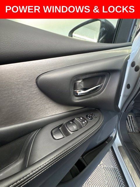 Certified 2024 Nissan Murano SV w/ SV Midnight Edition Package FWD image 10