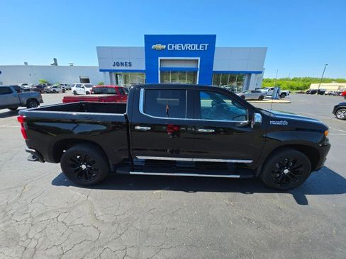 Used 2023 Chevrolet Silverado 1500 High Country AWD/4WD image 6