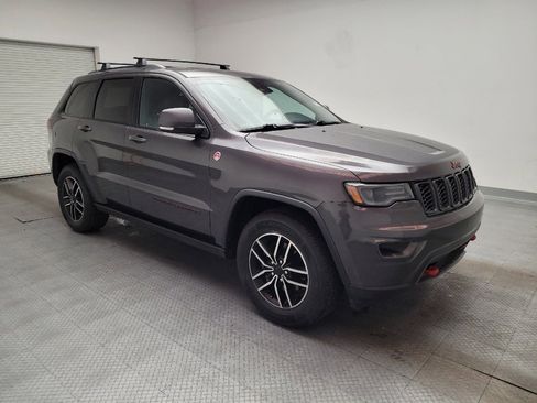 Used 2019 Jeep Grand Cherokee Trailhawk w/ Trailhawk Luxury Group AWD/4WD image 11