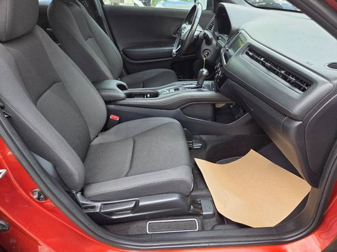 Used 2019 Honda HR-V Sport image 13