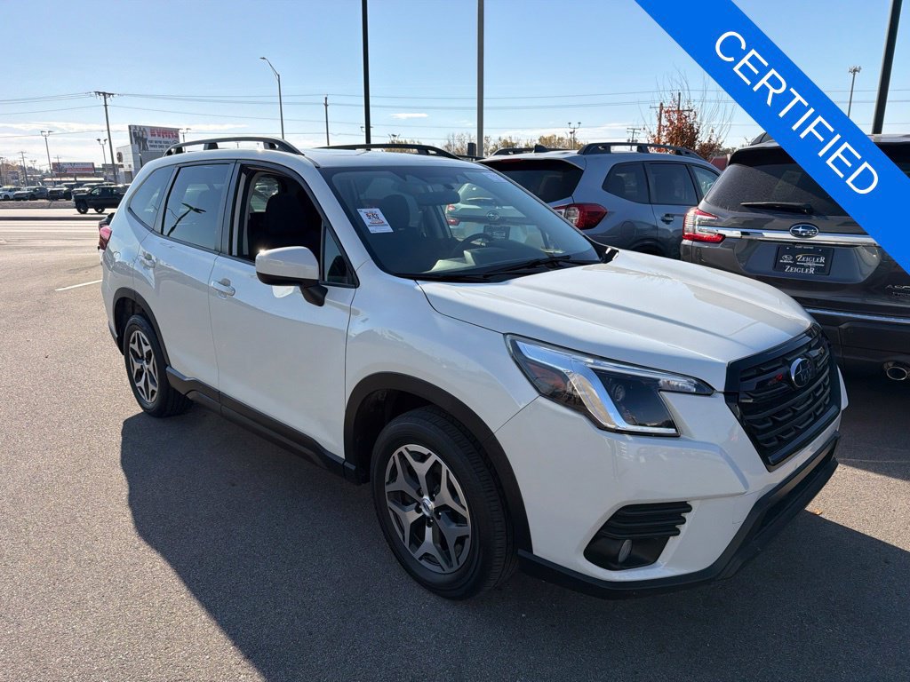Used 2023 Subaru Forester Premium AWD/4WD image 1