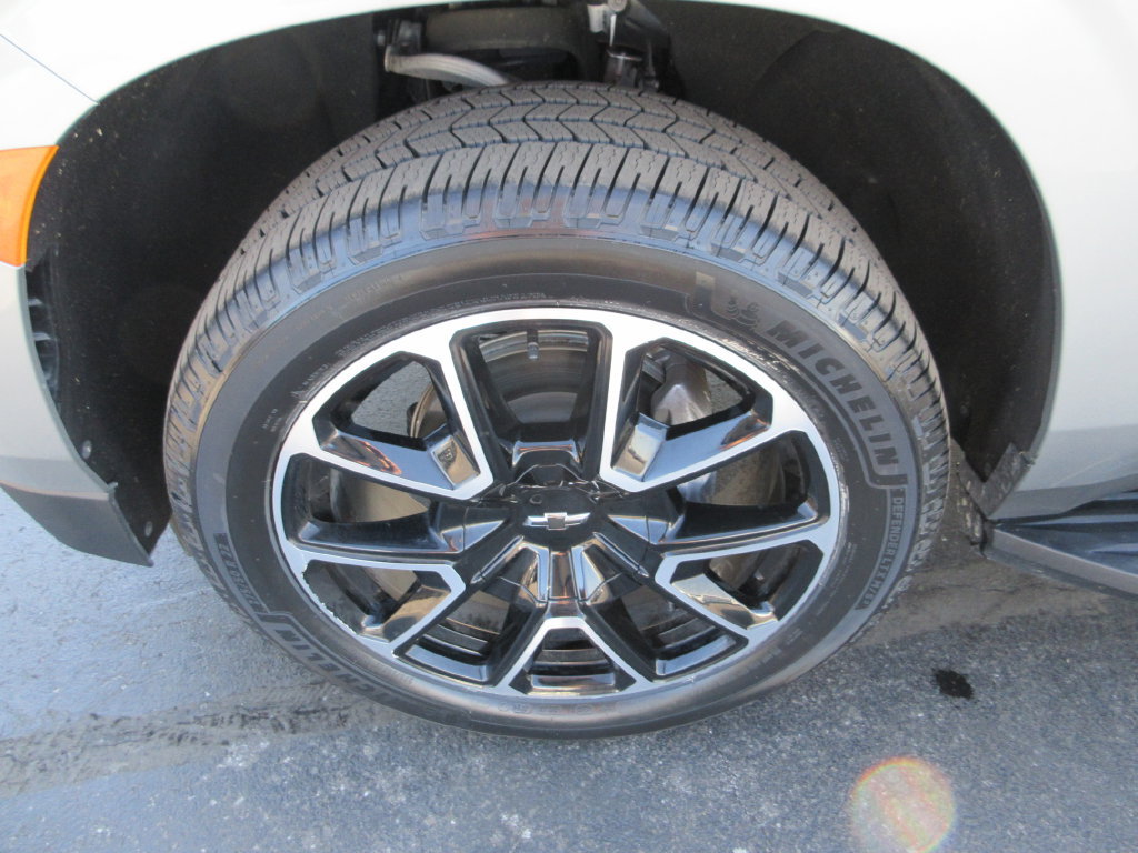 Certified 2024 Chevrolet Tahoe RST AWD/4WD image 14