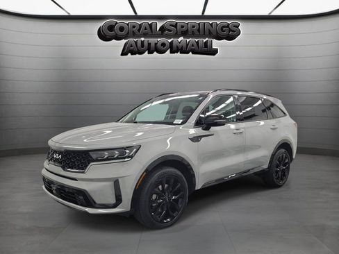 Used 2023 Kia Sorento SX AWD/4WD image 3