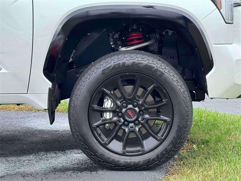 Used 2025 Toyota Tundra Platinum image 7