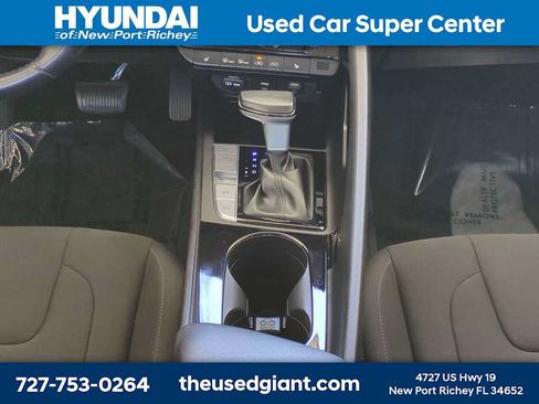 Certified 2023 Hyundai Elantra SEL w/ Convenience Package FWD image 18