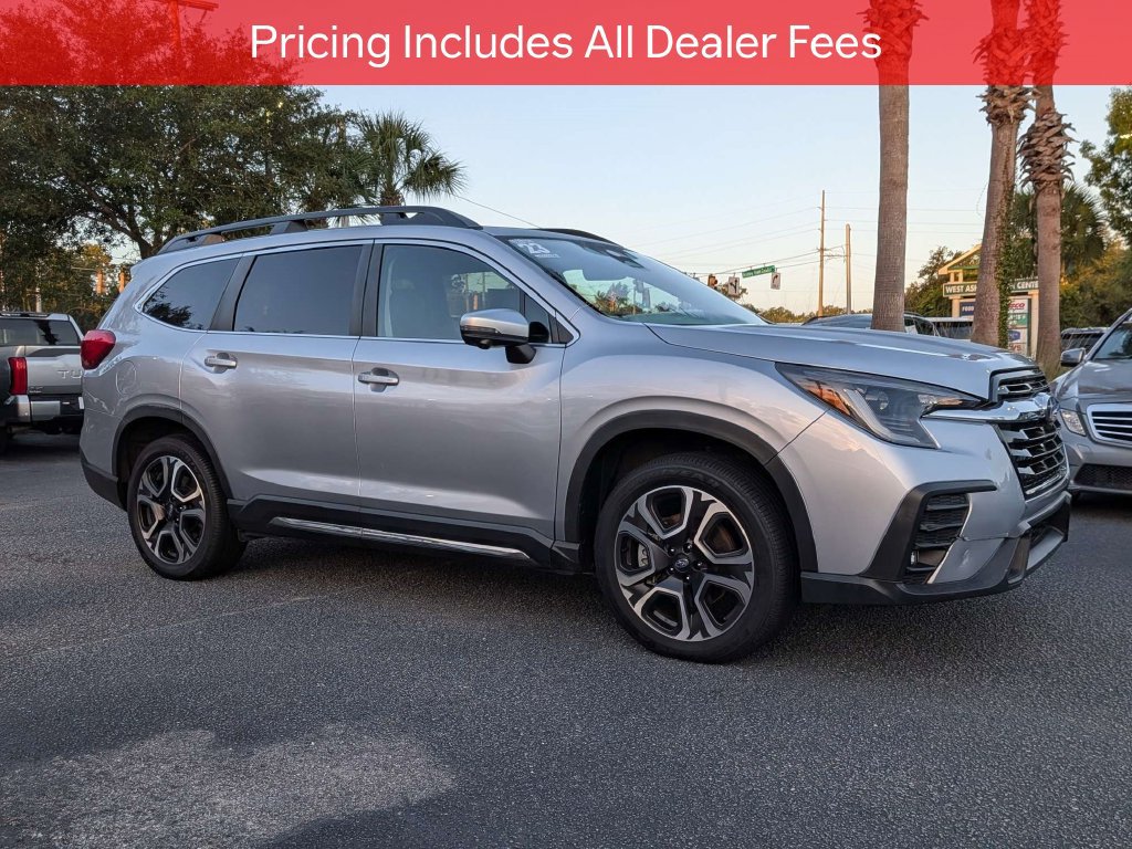 Used 2023 Subaru Ascent Limited w/ Technology Package AWD/4WD image 2