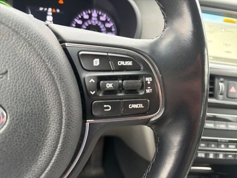 Used 2017 Kia Optima EX image 13