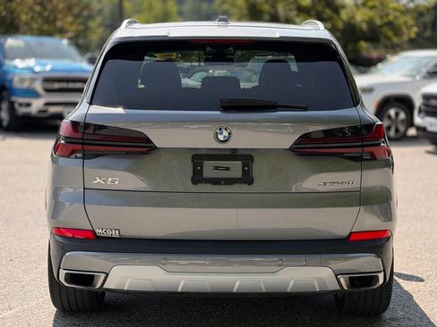 Used 2024 BMW X5 xDrive40i AWD/4WD image 4