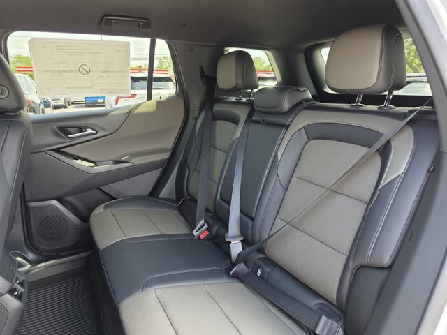 New 2027 Chevrolet Equinox LT w/ Convenience Package II FWD image 19