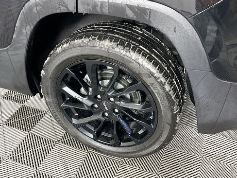 Used 2023 GMC Terrain SLE w/ Driver Convenience Package image 37