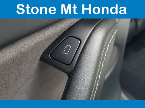 Used 2023 Tesla Model Y Long Range AWD/4WD image 16