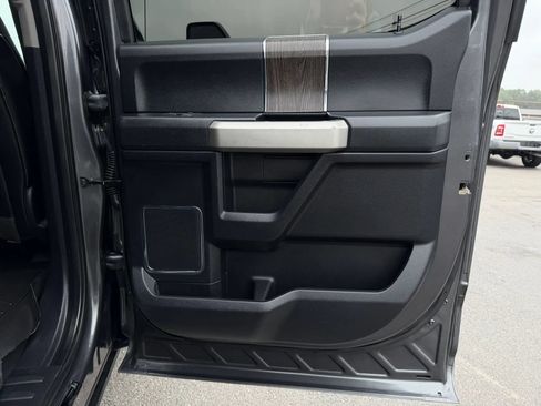 Used 2020 Ford F350 Lariat AWD/4WD image 29