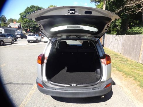 Used 2014 Toyota RAV4 LE AWD/4WD image 11