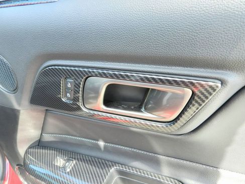 Used 2022 Ford Mustang Shelby GT500 w/ Carbon Fiber Track Pack image 14