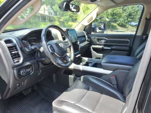 Used 2019 RAM 1500 Laramie RWD image 24