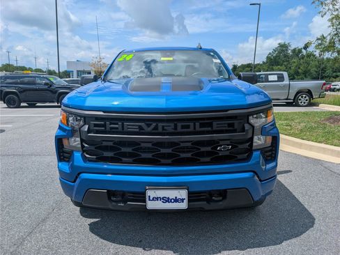 Used 2024 Chevrolet Silverado 1500 Custom w/ Rally Edition AWD/4WD image 8