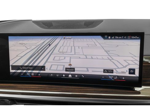 New 2026 BMW X5 xDrive50e w/ Climate Comfort Package image 39