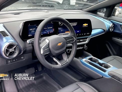 New 2026 Chevrolet Equinox EV LT AWD/4WD image 6