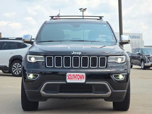 Used 2017 Jeep Grand Cherokee Limited w/ Luxury Group II AWD/4WD image 2