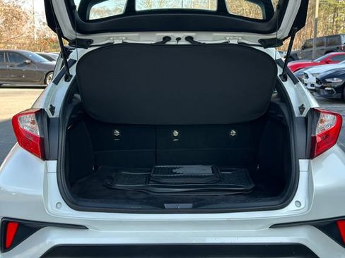 Used 2018 Toyota C-HR XLE image 31