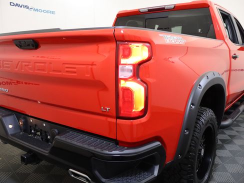 Used 2022 Chevrolet Silverado 1500 LT Trail Boss w/ Convenience Package II image 5