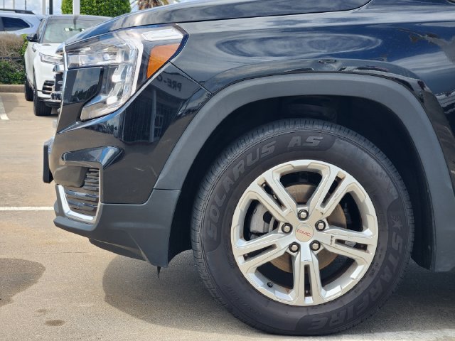 Used 2024 GMC Terrain SLE AWD/4WD image 8