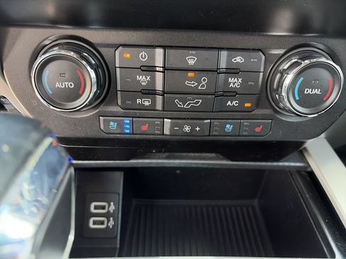 Used 2020 Ford F150 Lariat AWD/4WD image 24