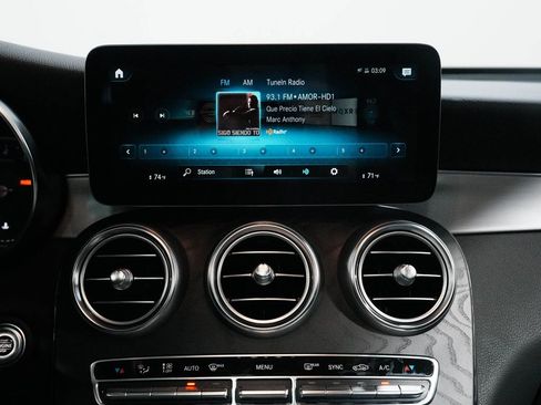 Used 2022 Mercedes-Benz GLC 300 4MATIC image 17