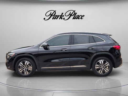 Certified 2025 Mercedes-Benz GLA 250 4MATIC image 2