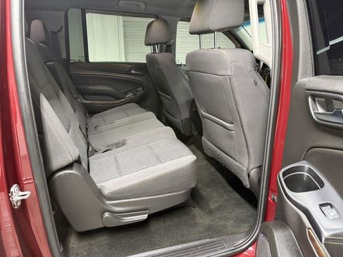 Used 2017 Chevrolet Suburban LS AWD/4WD image 33