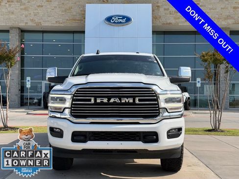Used 2023 RAM 2500 Laramie AWD/4WD image 2