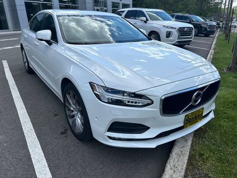 Used 2018 Volvo S90 T6 Momentum w/ Convenience Package AWD/4WD image 1