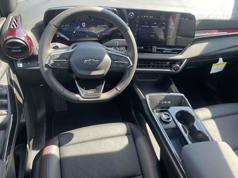 New 2026 Chevrolet Equinox RS image 11