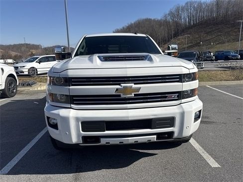 Used 2019 Chevrolet Silverado 2500 LTZ w/ Duramax Plus Package image 13