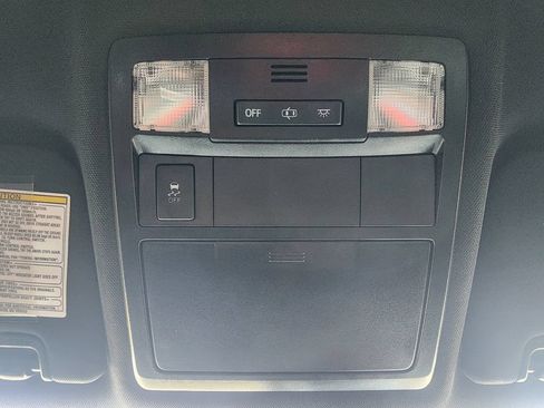 Used 2019 Toyota Tacoma TRD Sport w/ Technology Package AWD/4WD image 22