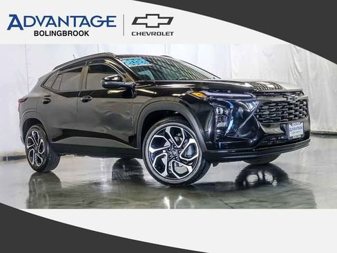 Used 2025 Chevrolet Trax RS w/ Driver Confidence Package FWD image 1