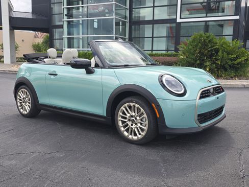 New 2026 MINI Cooper S image 2