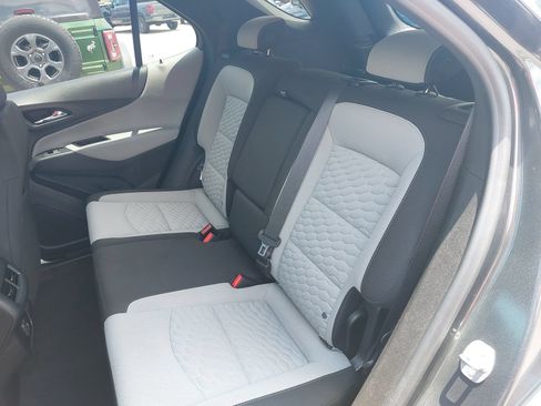 Used 2020 Chevrolet Equinox LS w/ LS Convenience Package FWD image 15