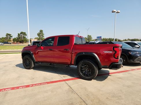 Used 2024 Chevrolet Colorado Trail Boss w/ Advanced Trailering Package AWD/4WD image 3